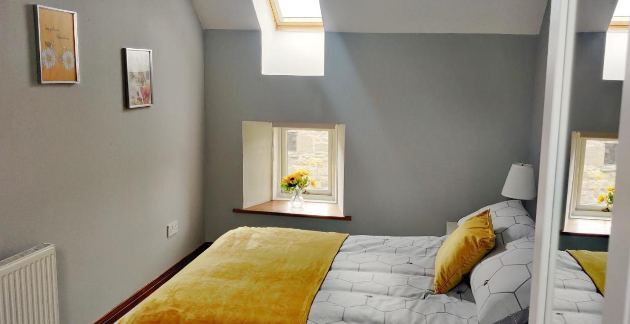 The Granary At Tinto Retreats, Biggar Is A Gorgeous 3 Bedroom Stone Cottage Wiston  Екстер'єр фото